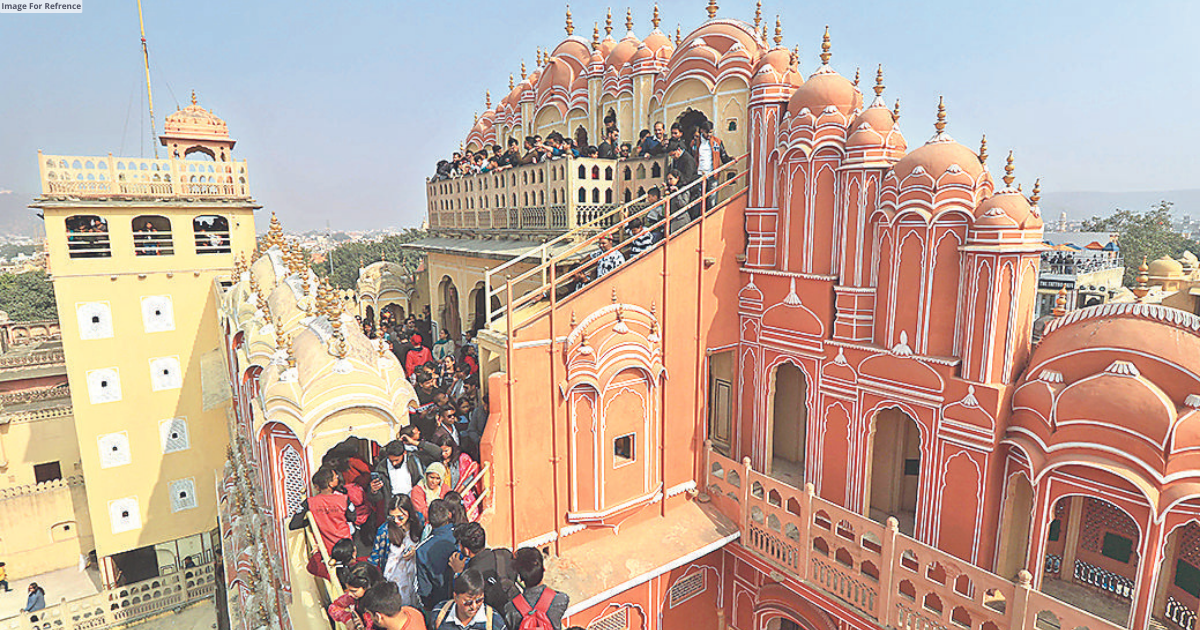 Tourists make beeline for Rajasthan
